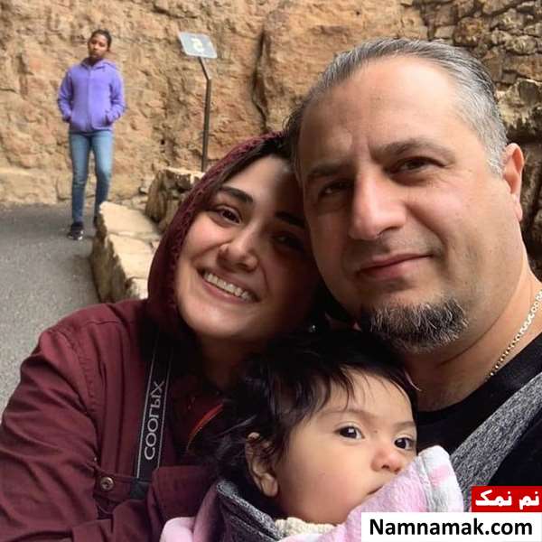 سلفی باران کوثری و برادرش تندیس
