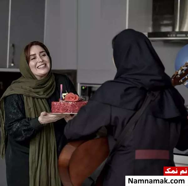 ژاله صامتی در فیلم شب اول هجده سالگی (دیاپازون)